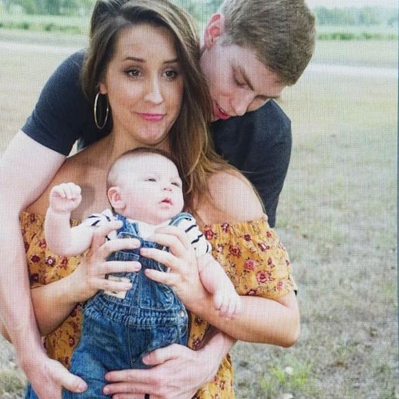 Meet your Posher, Hannah - Picture 1 of 1